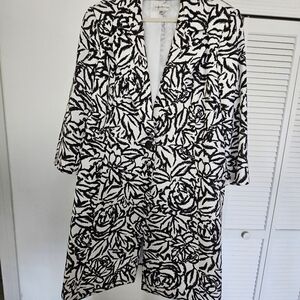 Evan Picone Elegant Black & White Jacket